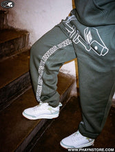 Load image into Gallery viewer, CAMERA JOGGERS - OLIVE GREEN