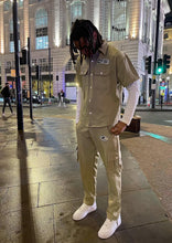 Load image into Gallery viewer, CARGO TROUSERS - SAFARI