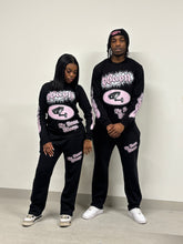 Load image into Gallery viewer, CUFFLESS JOGGERS – BLACK/PINK